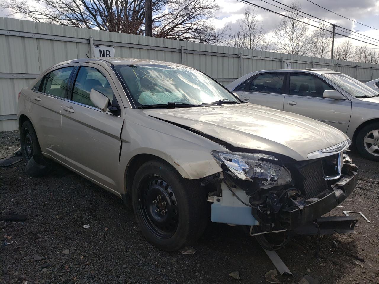 Photo 3 VIN: 1C3CCBAB3DN686094 - CHRYSLER 200 