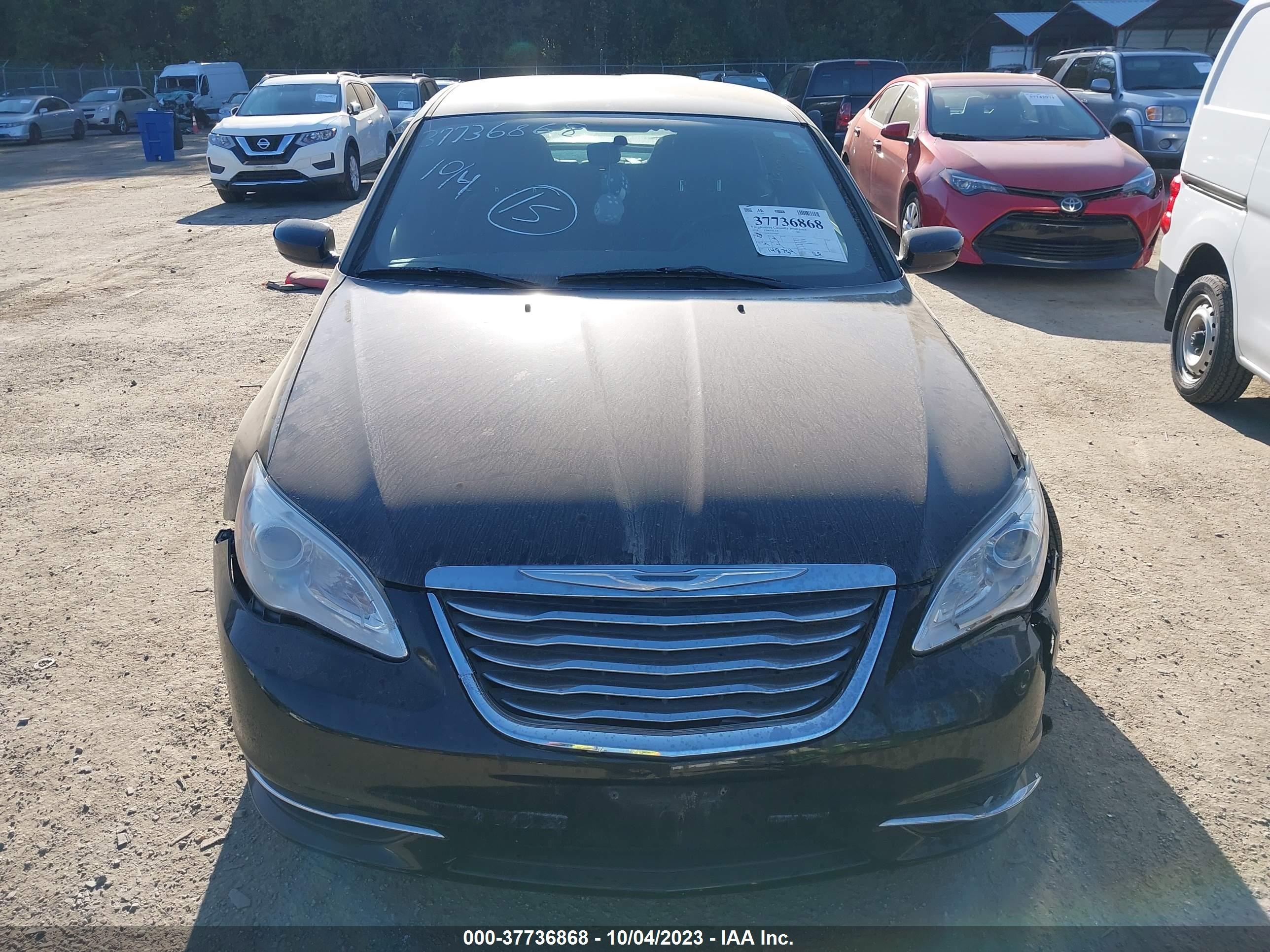 Photo 11 VIN: 1C3CCBAB3EN205245 - CHRYSLER 200 