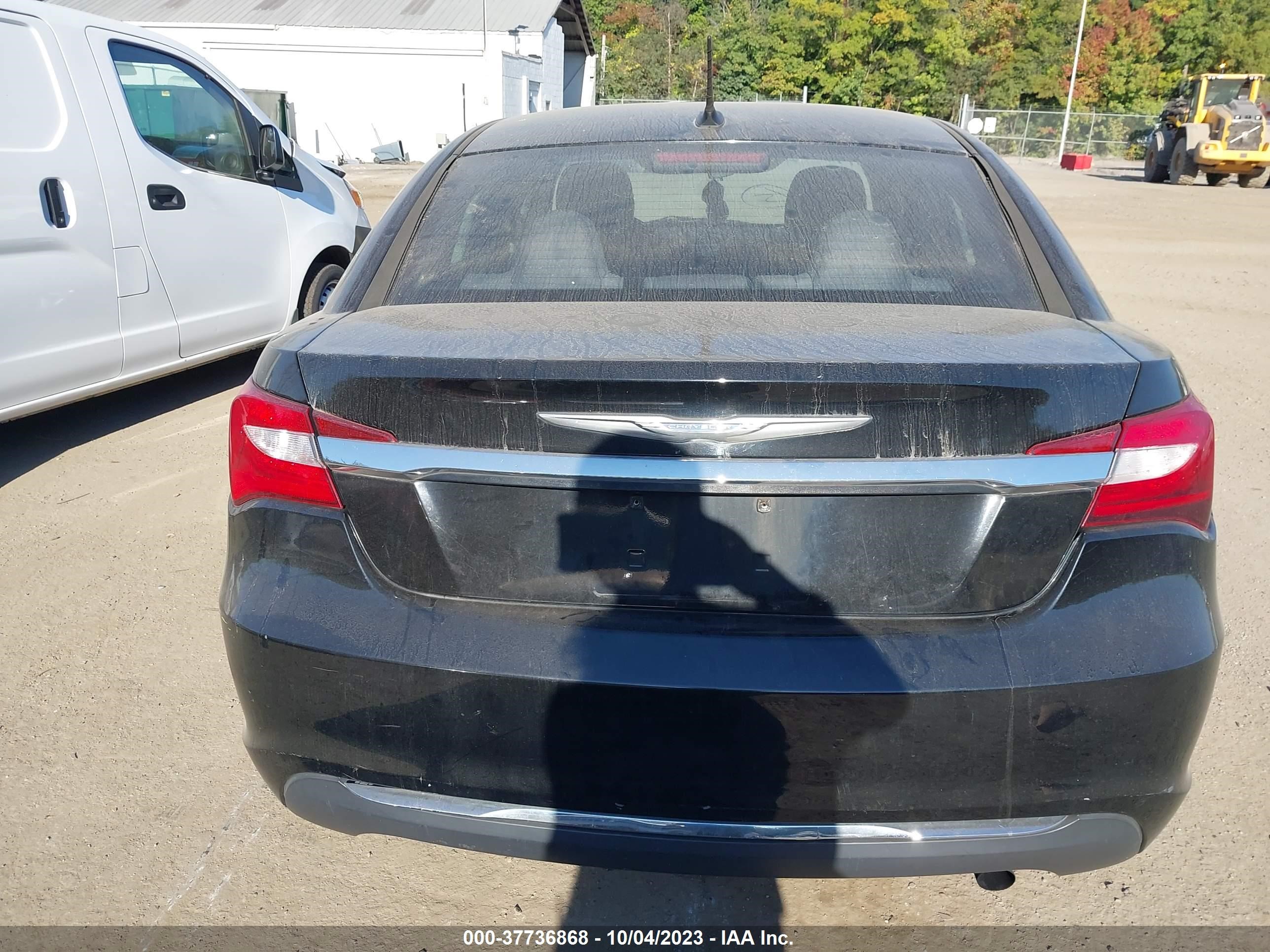 Photo 15 VIN: 1C3CCBAB3EN205245 - CHRYSLER 200 