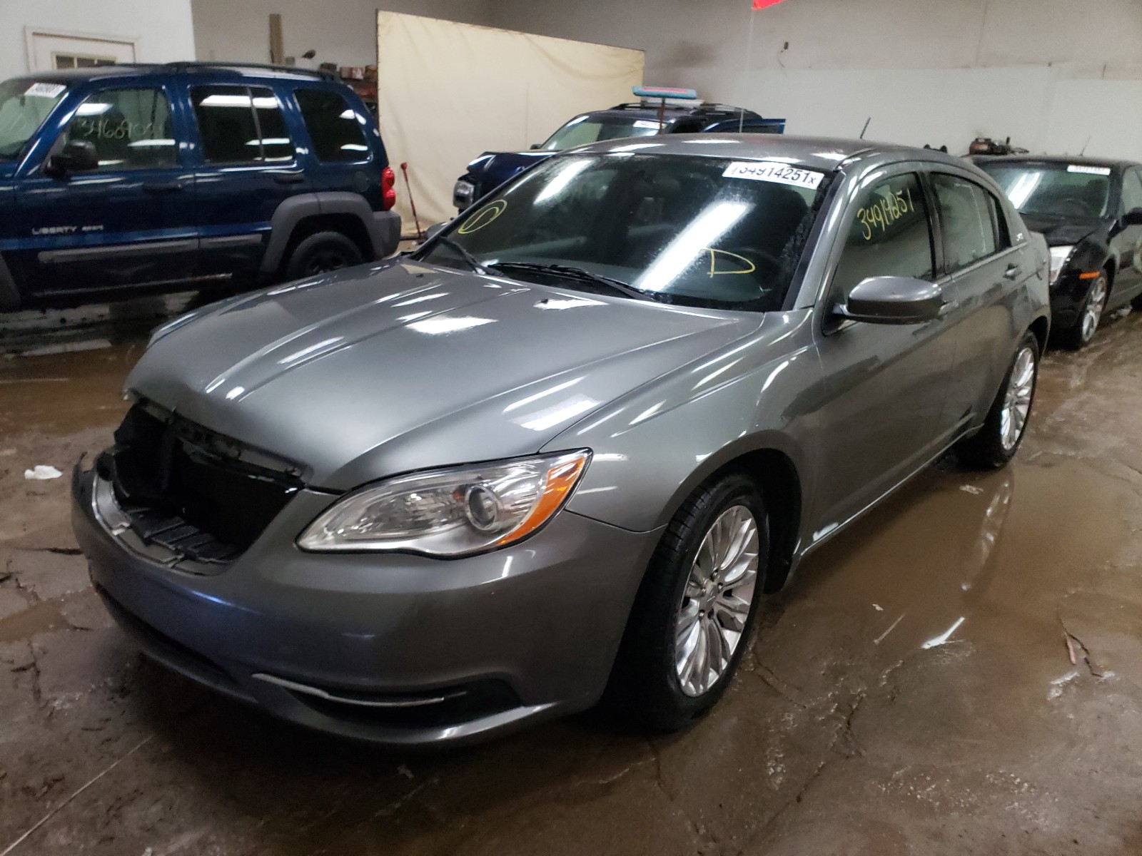 Photo 1 VIN: 1C3CCBAB4CN113798 - CHRYSLER 200 LX 