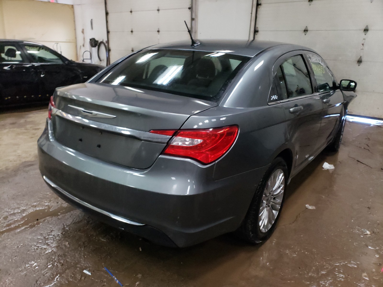 Photo 3 VIN: 1C3CCBAB4CN113798 - CHRYSLER 200 LX 