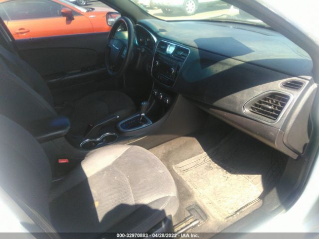 Photo 4 VIN: 1C3CCBAB4CN205462 - CHRYSLER 200 