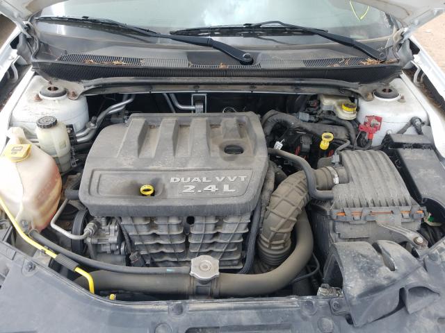 Photo 6 VIN: 1C3CCBAB4CN268447 - CHRYSLER 200 LX 