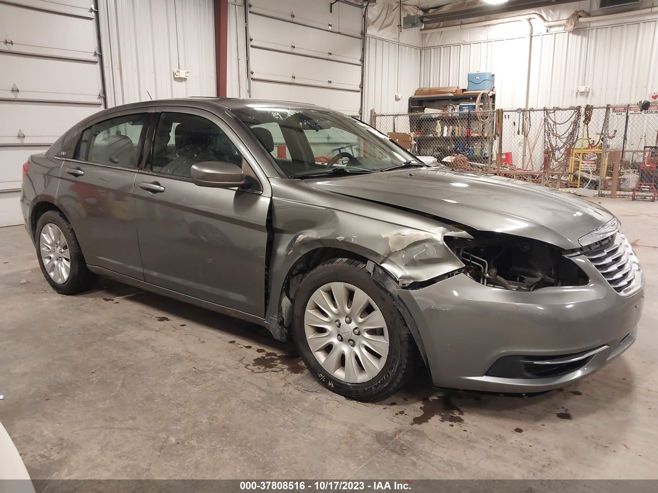 Photo 13 VIN: 1C3CCBAB4CN305965 - CHRYSLER 200 