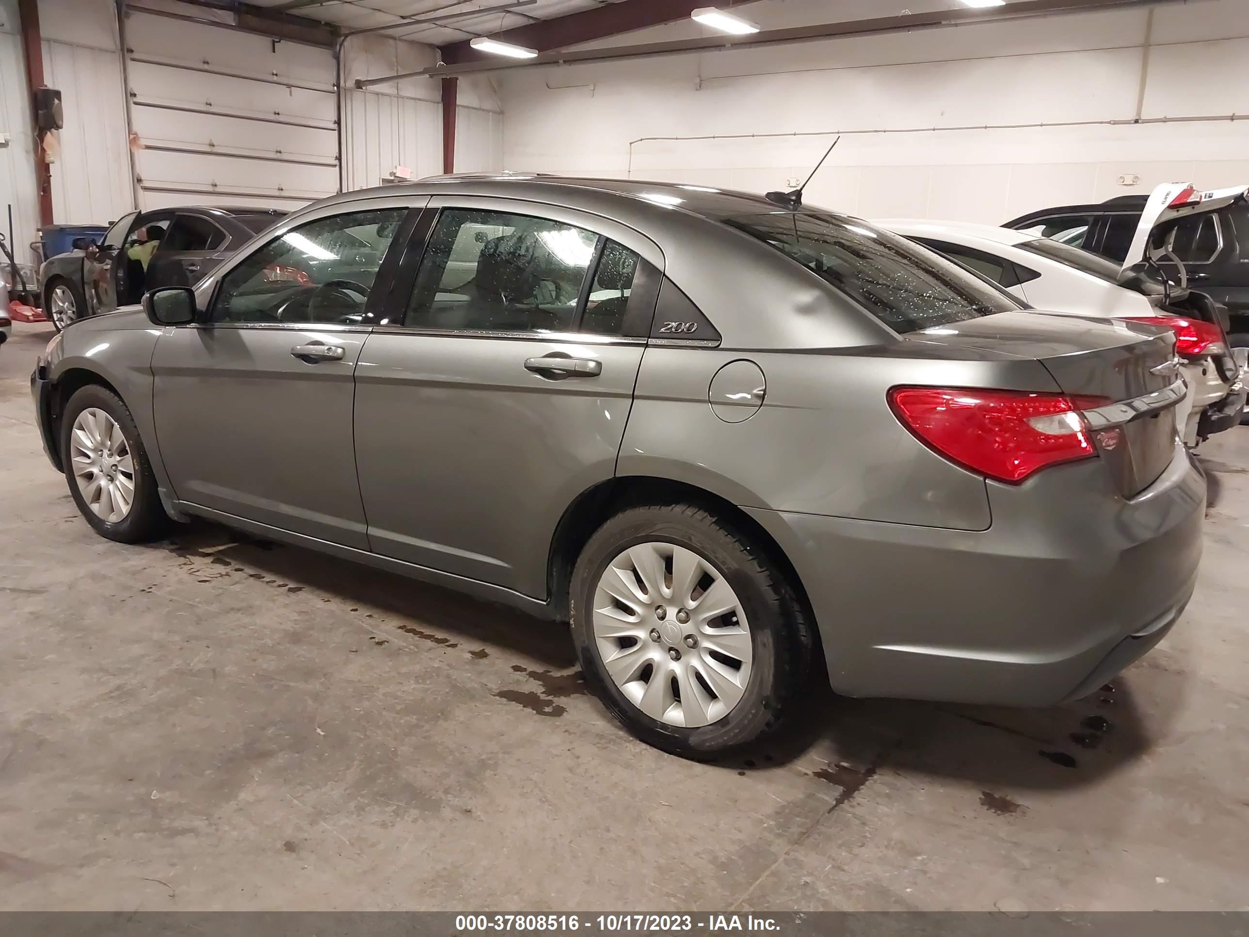 Photo 2 VIN: 1C3CCBAB4CN305965 - CHRYSLER 200 