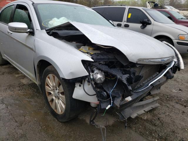 Photo 8 VIN: 1C3CCBAB4CN320823 - CHRYSLER 200 LX 