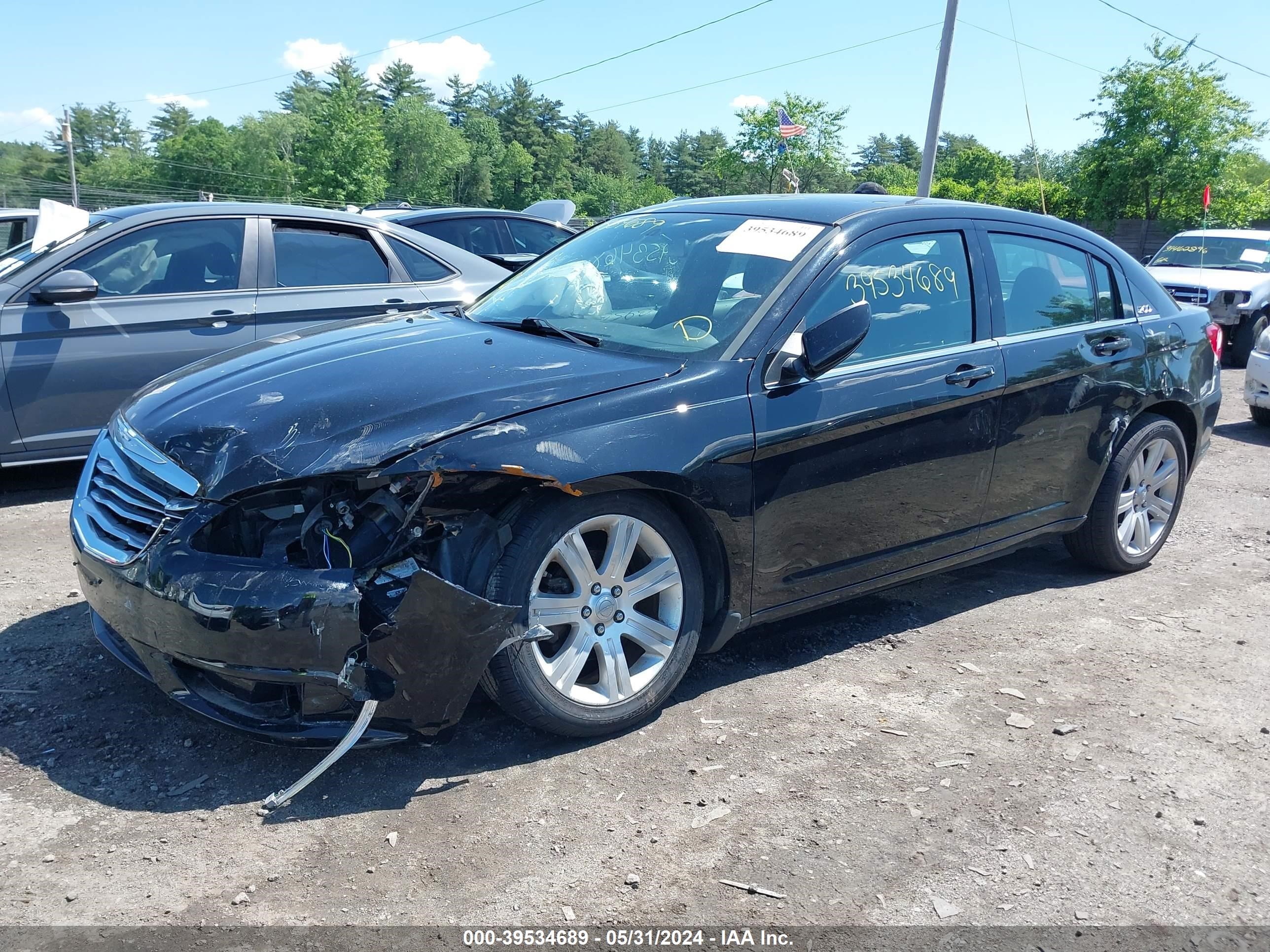 Photo 1 VIN: 1C3CCBAB4DN671510 - CHRYSLER 200 