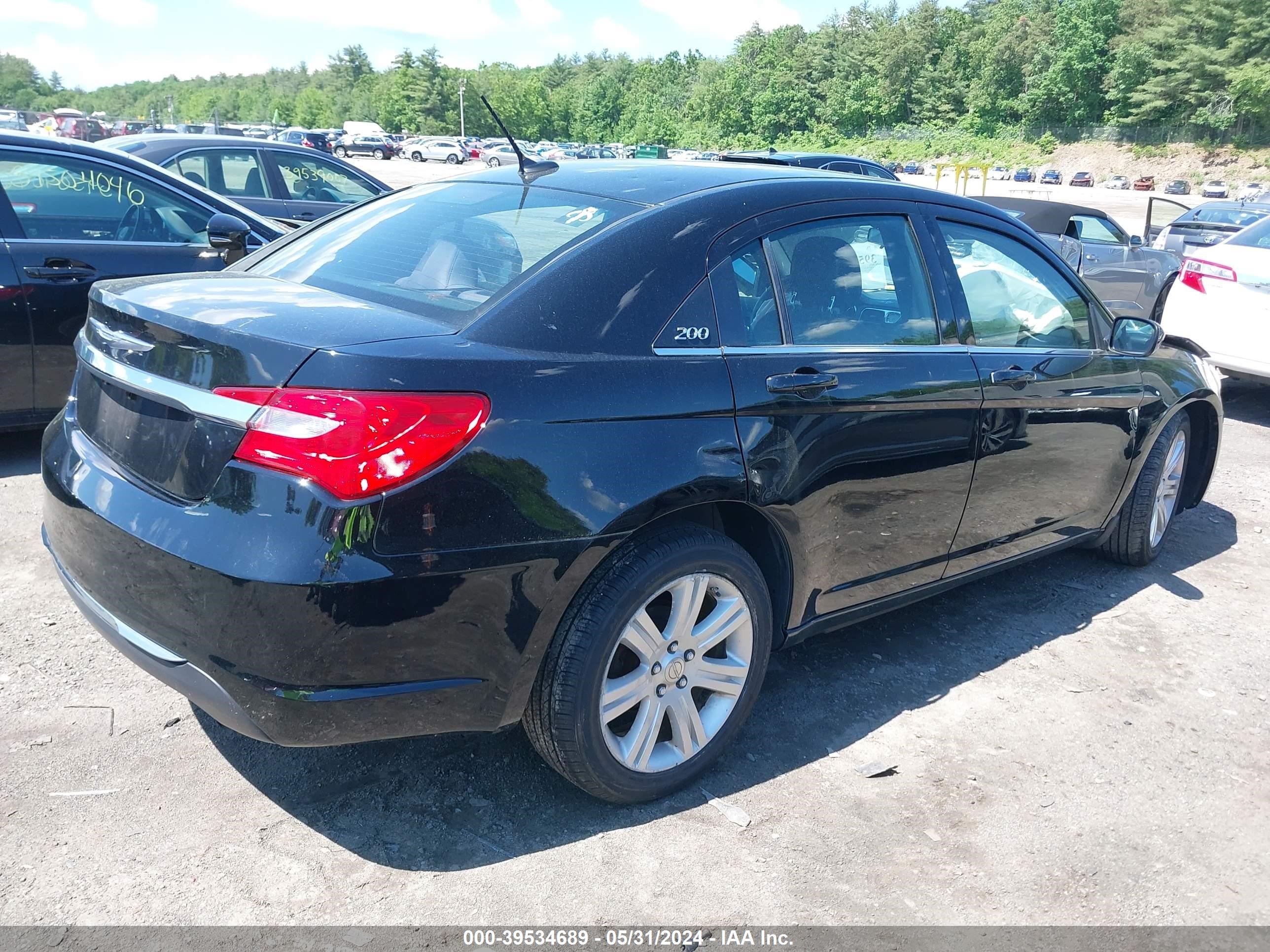 Photo 3 VIN: 1C3CCBAB4DN671510 - CHRYSLER 200 