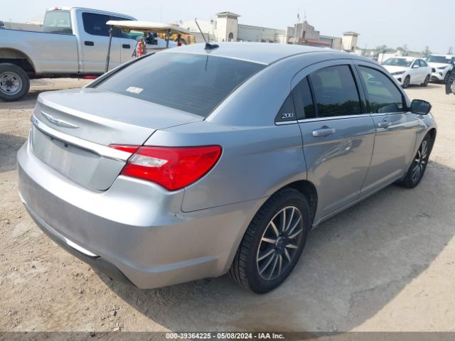 Photo 3 VIN: 1C3CCBAB4EN123718 - CHRYSLER 200 