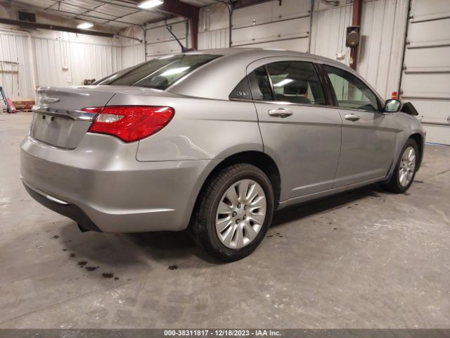 Photo 3 VIN: 1C3CCBAB4EN170411 - CHRYSLER 200 