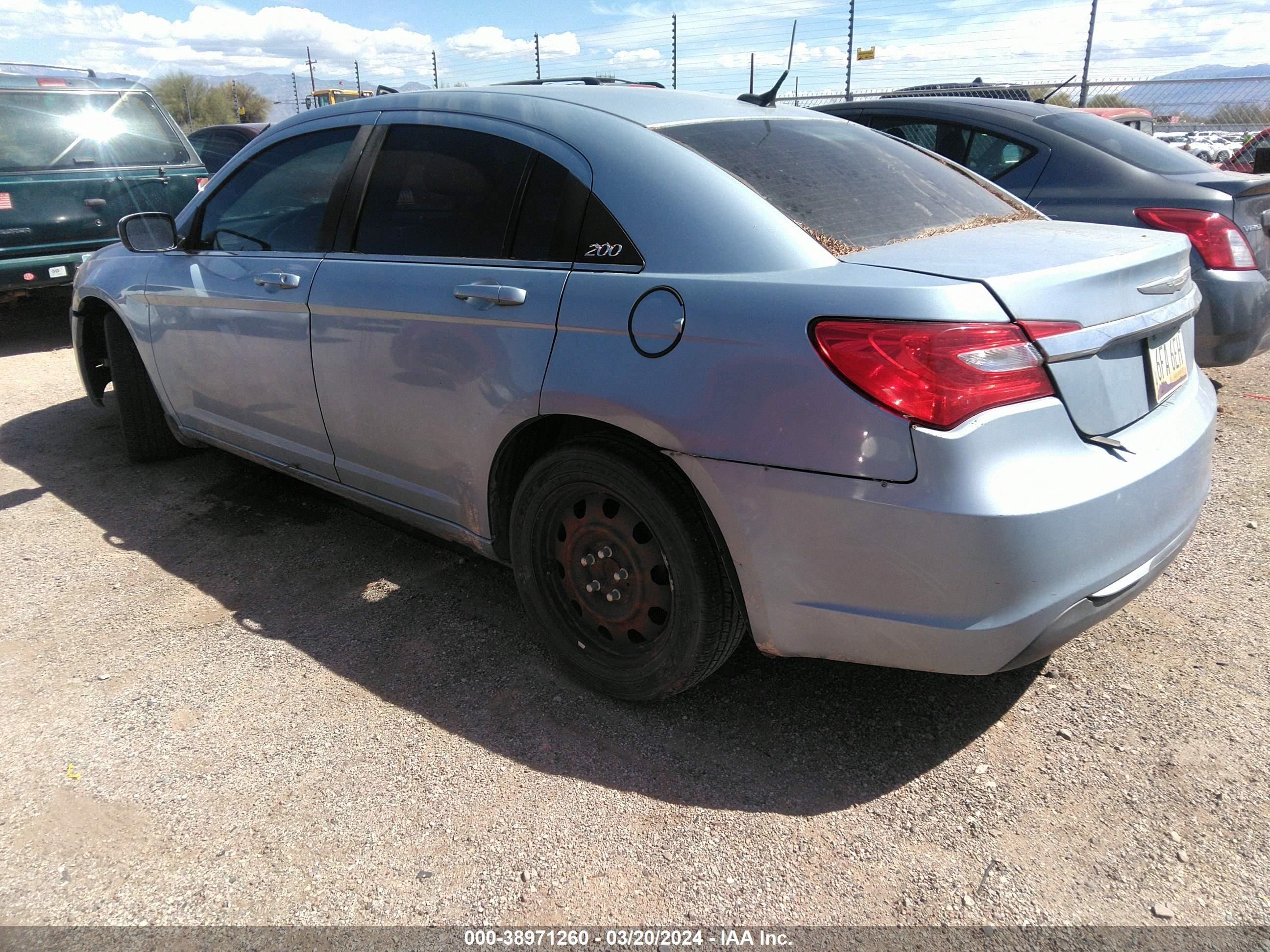 Photo 2 VIN: 1C3CCBAB4EN206968 - CHRYSLER 200 