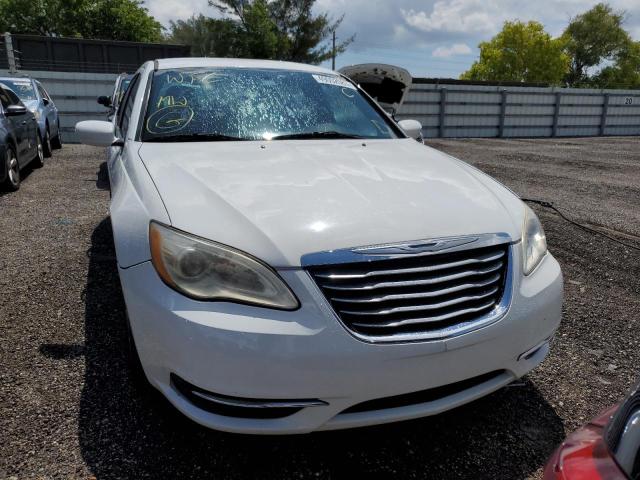 Photo 4 VIN: 1C3CCBAB4EN210101 - CHRYSLER 200 LX 