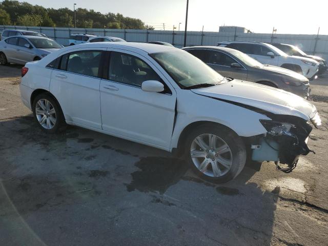 Photo 3 VIN: 1C3CCBAB5CN180006 - CHRYSLER 200 