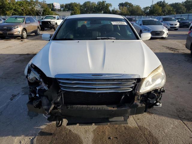 Photo 4 VIN: 1C3CCBAB5CN180006 - CHRYSLER 200 