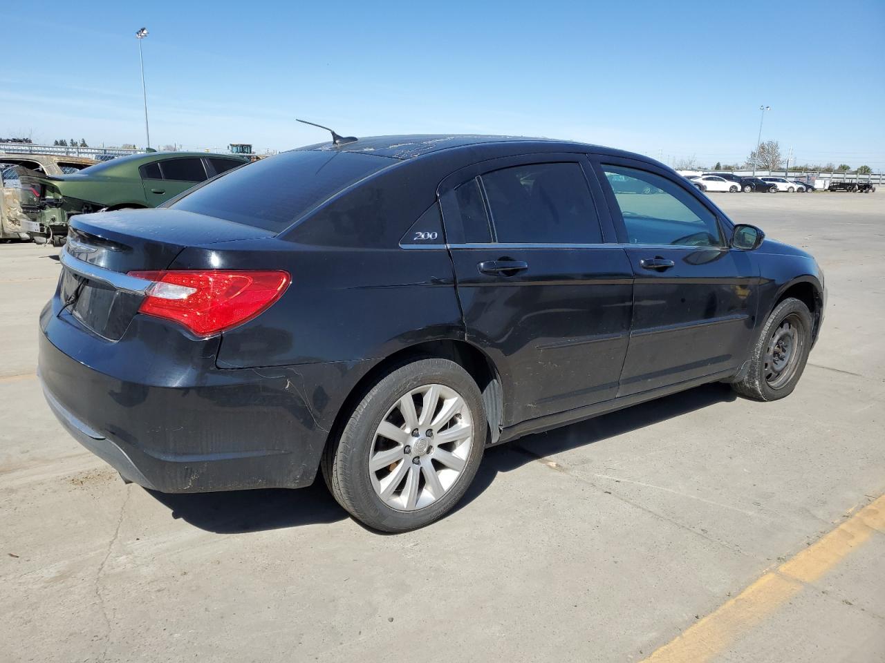 Photo 2 VIN: 1C3CCBAB5CN202408 - CHRYSLER 200 