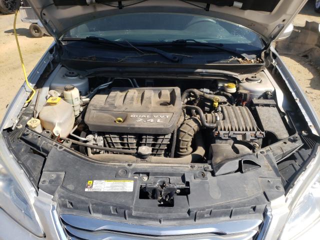 Photo 6 VIN: 1C3CCBAB5CN262494 - CHRYSLER 200 LX 