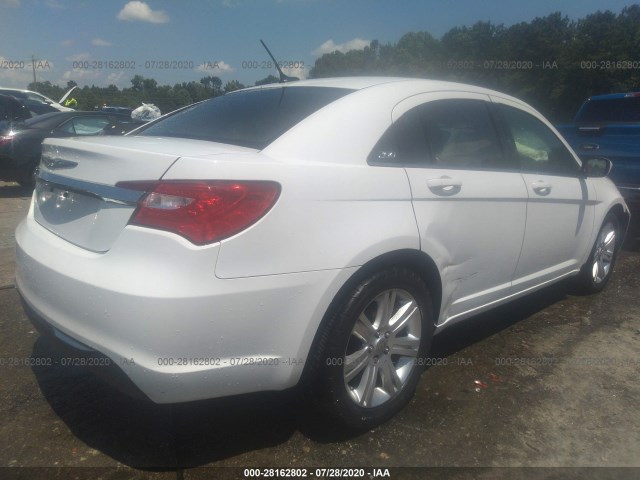 Photo 3 VIN: 1C3CCBAB5DN686047 - CHRYSLER 200 