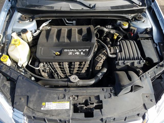 Photo 6 VIN: 1C3CCBAB5DN687053 - CHRYSLER 200 LX 