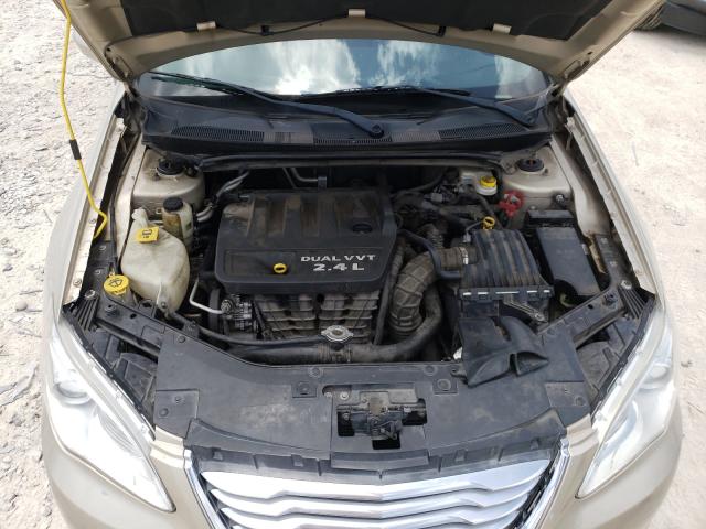 Photo 6 VIN: 1C3CCBAB5DN734596 - CHRYSLER 200 LX 