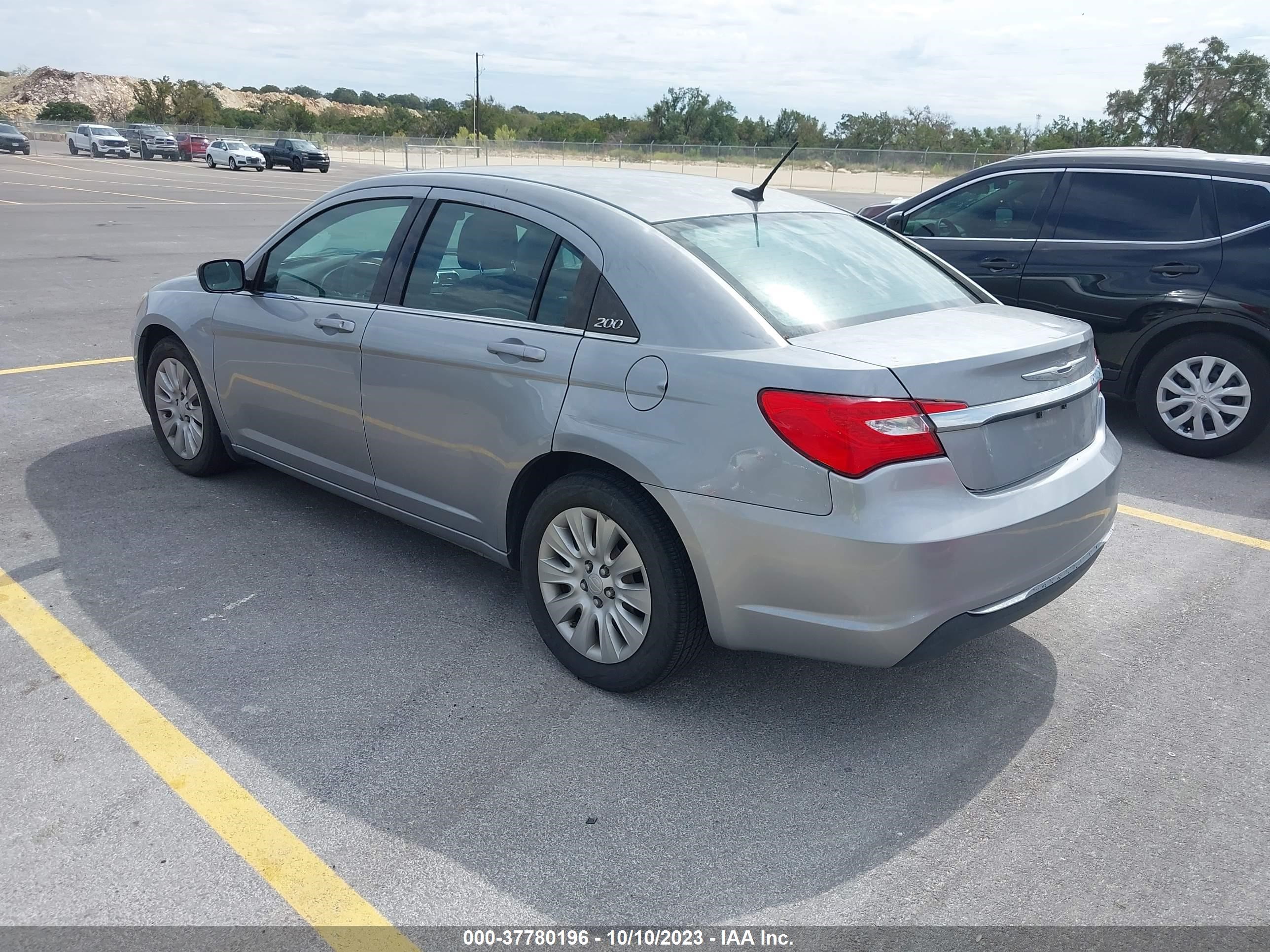 Photo 2 VIN: 1C3CCBAB5EN141208 - CHRYSLER 200 