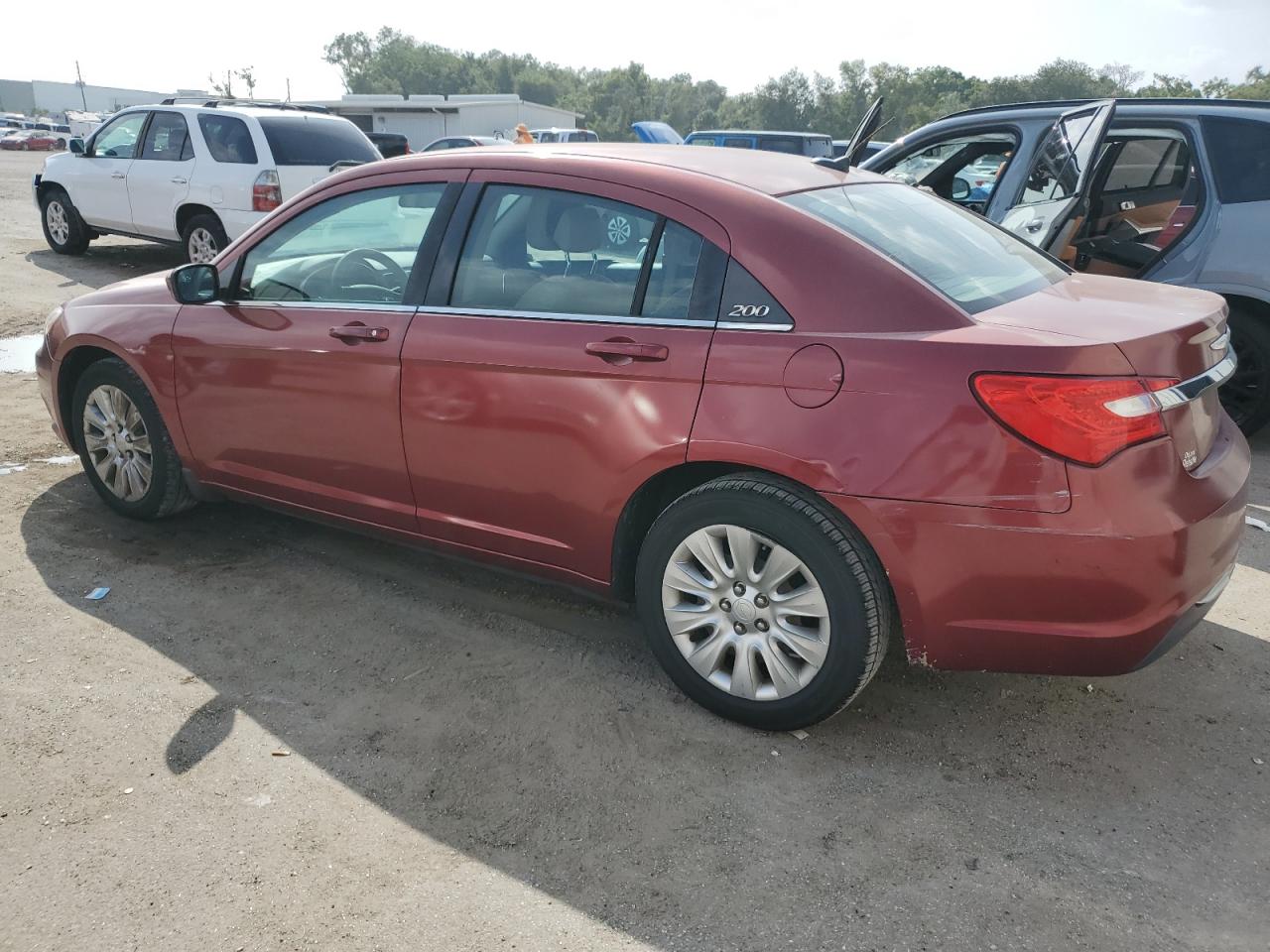 Photo 1 VIN: 1C3CCBAB5EN206381 - CHRYSLER 200 