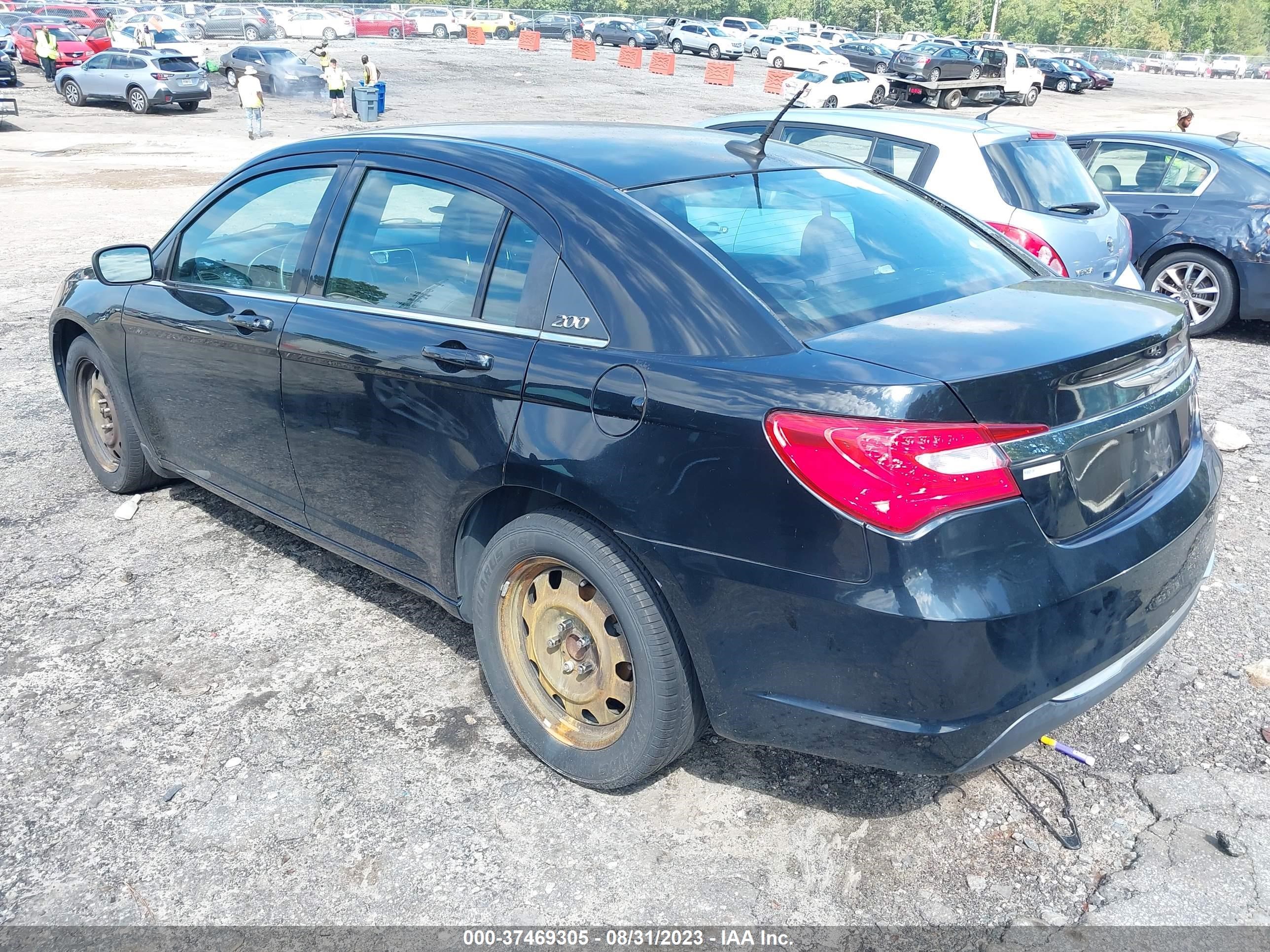 Photo 2 VIN: 1C3CCBAB5EN211855 - CHRYSLER 200 