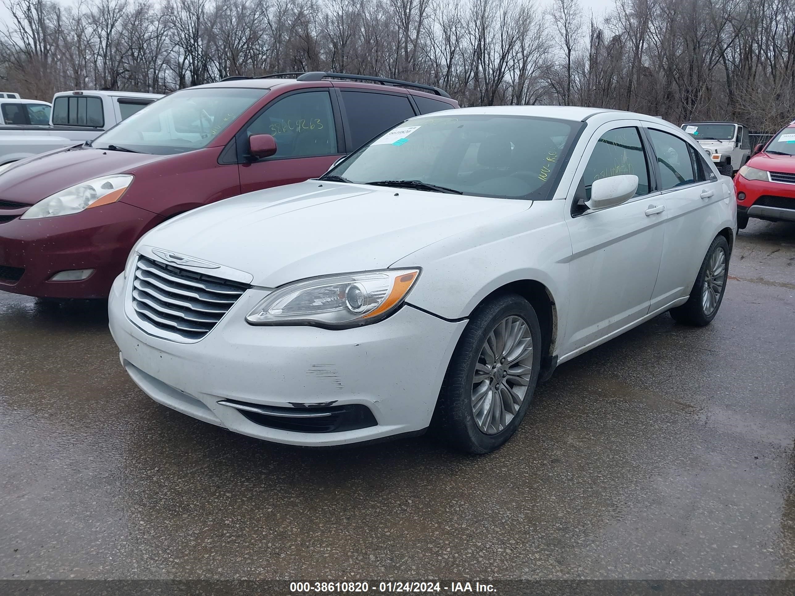 Photo 1 VIN: 1C3CCBAB6CN281930 - CHRYSLER 200 