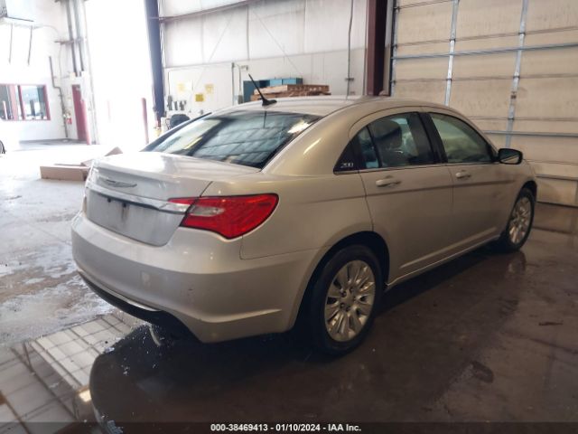 Photo 3 VIN: 1C3CCBAB6CN291521 - CHRYSLER 200 