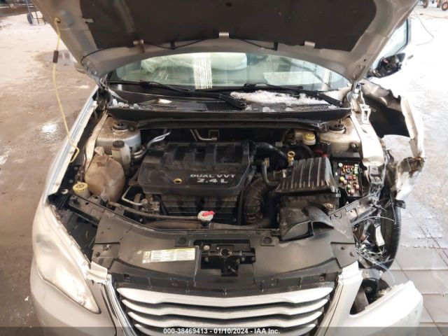 Photo 9 VIN: 1C3CCBAB6CN291521 - CHRYSLER 200 