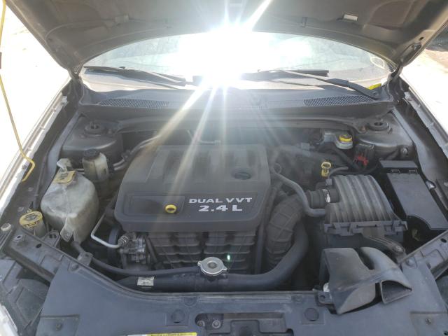 Photo 6 VIN: 1C3CCBAB6DN671119 - CHRYSLER 200 LX 