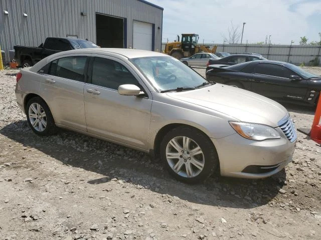 Photo 3 VIN: 1C3CCBAB6DN698823 - CHRYSLER 200 LX 