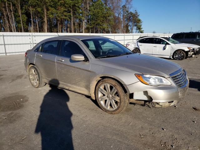 Photo 3 VIN: 1C3CCBAB6DN764805 - CHRYSLER 200 LX 