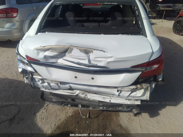 Photo 5 VIN: 1C3CCBAB6EN141363 - CHRYSLER 200 