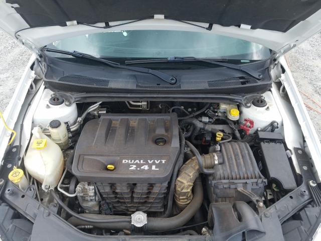 Photo 6 VIN: 1C3CCBAB6EN206261 - CHRYSLER 200 LX 