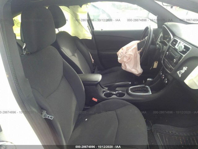 Photo 4 VIN: 1C3CCBAB6EN208074 - CHRYSLER 200 