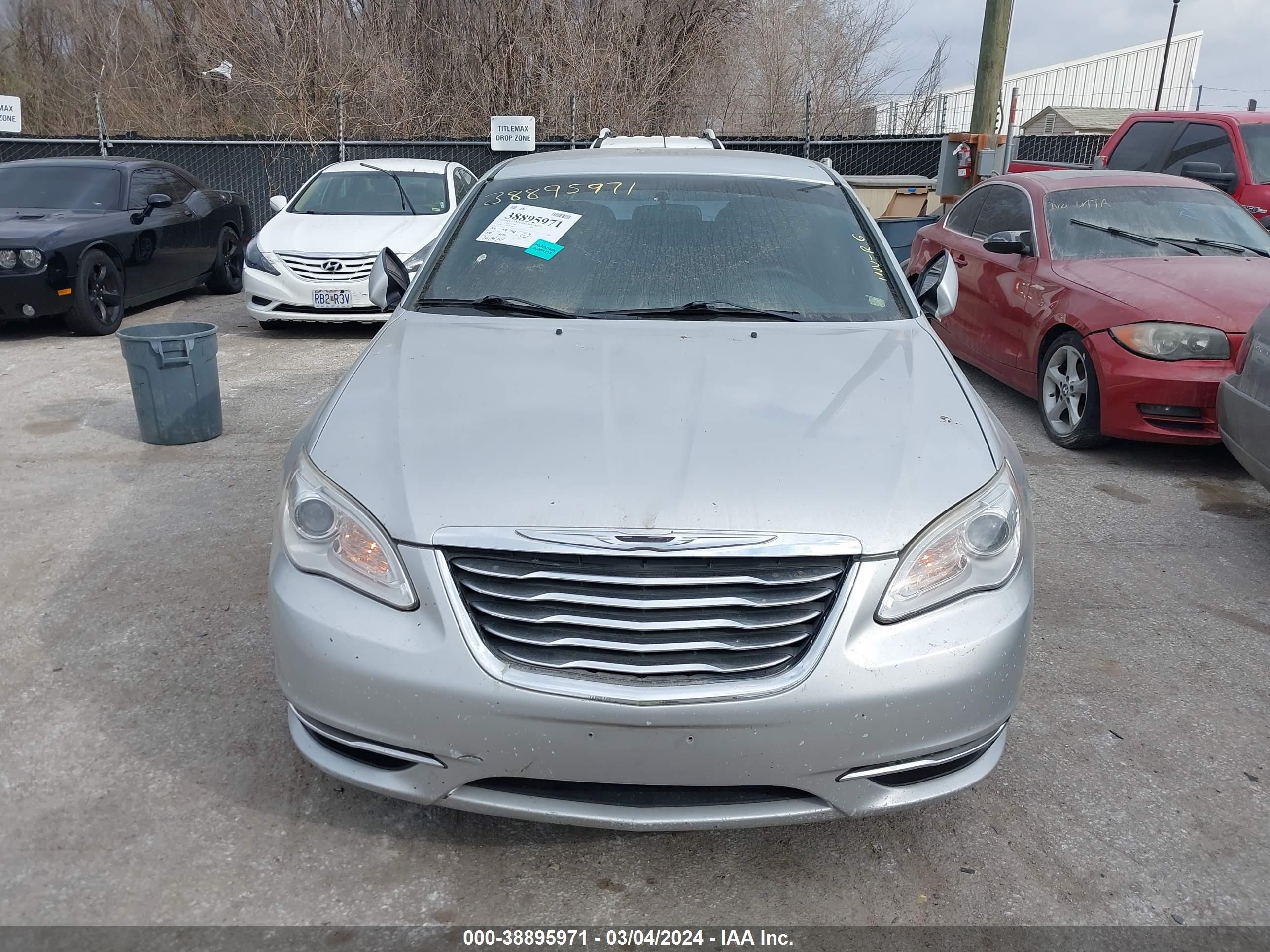 Photo 5 VIN: 1C3CCBAB7CN271584 - CHRYSLER 200 