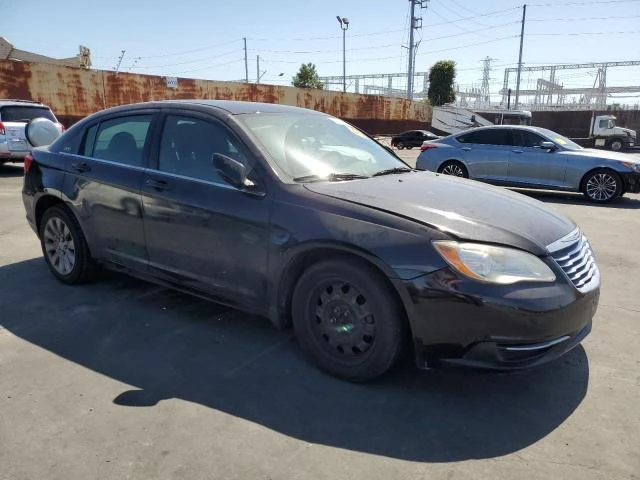 Photo 3 VIN: 1C3CCBAB7DN573796 - CHRYSLER 200 LX 