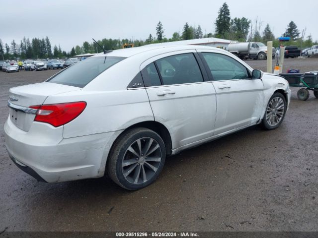 Photo 3 VIN: 1C3CCBAB7DN671470 - CHRYSLER 200 