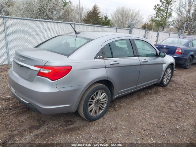 Photo 3 VIN: 1C3CCBAB7EN124474 - CHRYSLER 200 