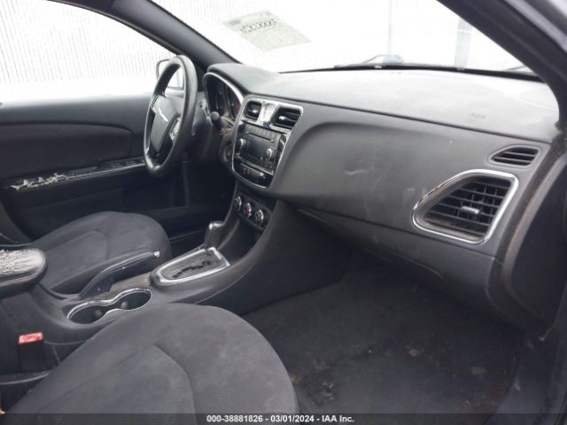 Photo 4 VIN: 1C3CCBAB7EN124474 - CHRYSLER 200 