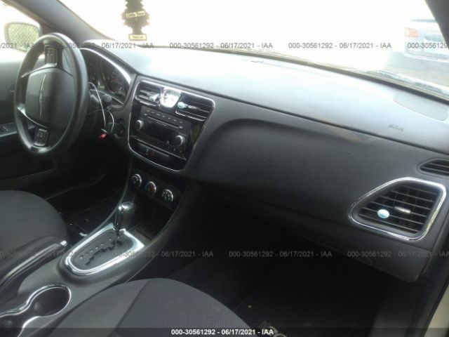 Photo 4 VIN: 1C3CCBAB7EN236045 - CHRYSLER 200 