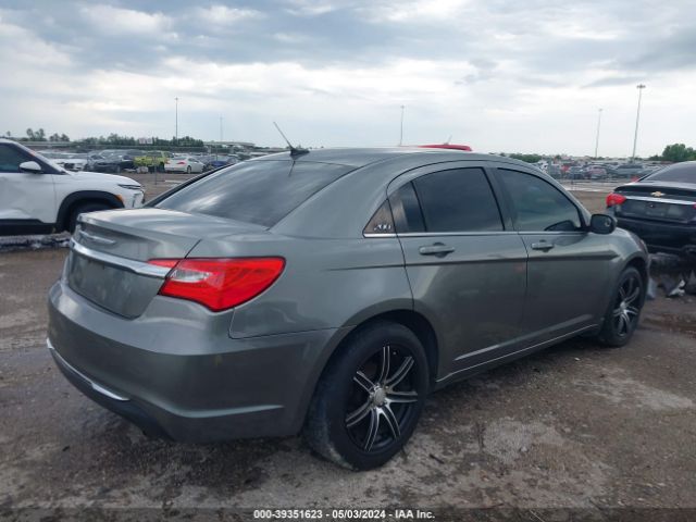 Photo 3 VIN: 1C3CCBAB8CN105574 - CHRYSLER 200 