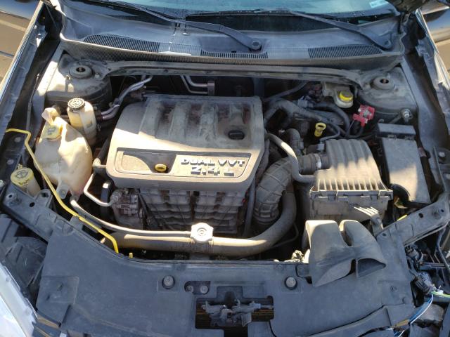 Photo 6 VIN: 1C3CCBAB8CN205240 - CHRYSLER 200 LX 