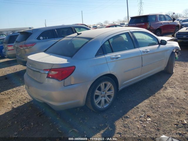 Photo 3 VIN: 1C3CCBAB8CN207991 - CHRYSLER 200 