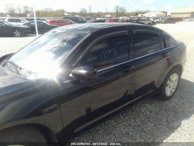 Photo 5 VIN: 1C3CCBAB8CN296137 - CHRYSLER 200 