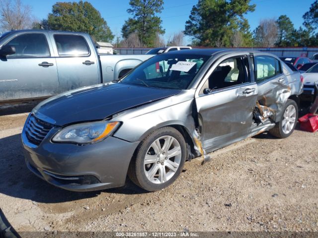 Photo 1 VIN: 1C3CCBAB8DN640258 - CHRYSLER 200 