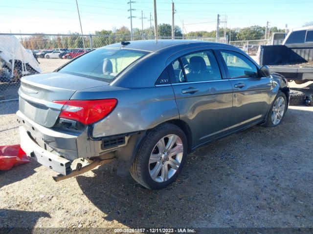 Photo 3 VIN: 1C3CCBAB8DN640258 - CHRYSLER 200 