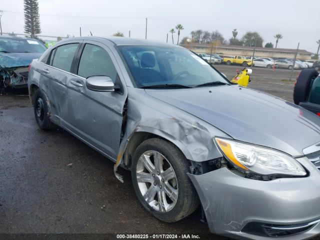 Photo 5 VIN: 1C3CCBAB8DN647940 - CHRYSLER 200 