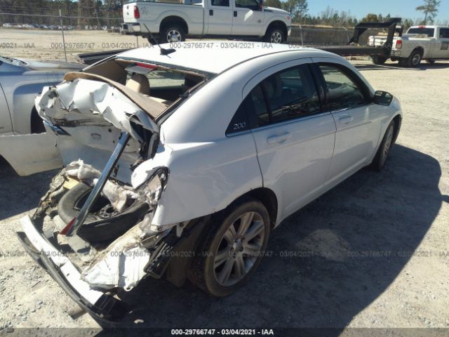 Photo 3 VIN: 1C3CCBAB8DN697804 - CHRYSLER 200 