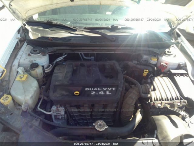 Photo 9 VIN: 1C3CCBAB8DN697804 - CHRYSLER 200 